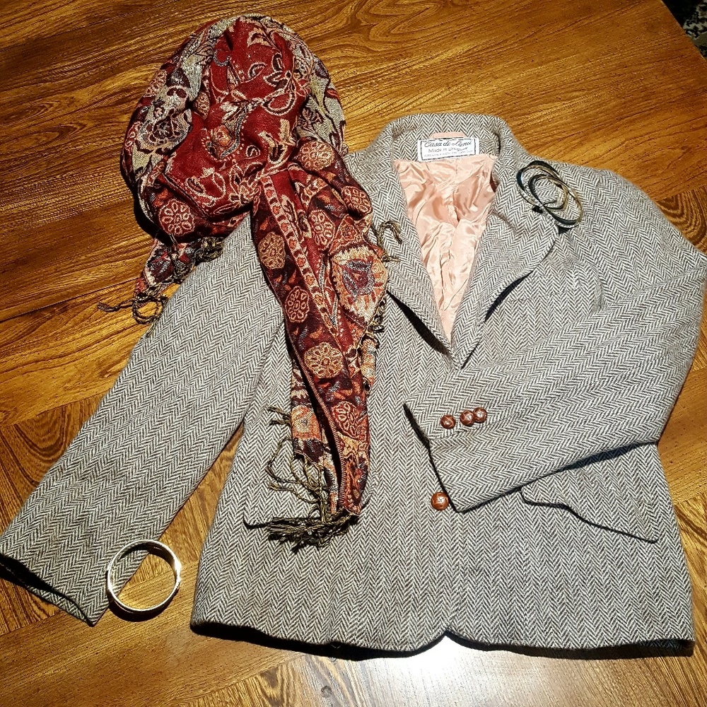 Cute/Retro "Casa De Lana" Woman's Blazer